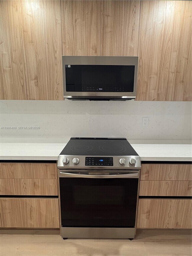 Building Photo - 9881 NW 52nd Terrace