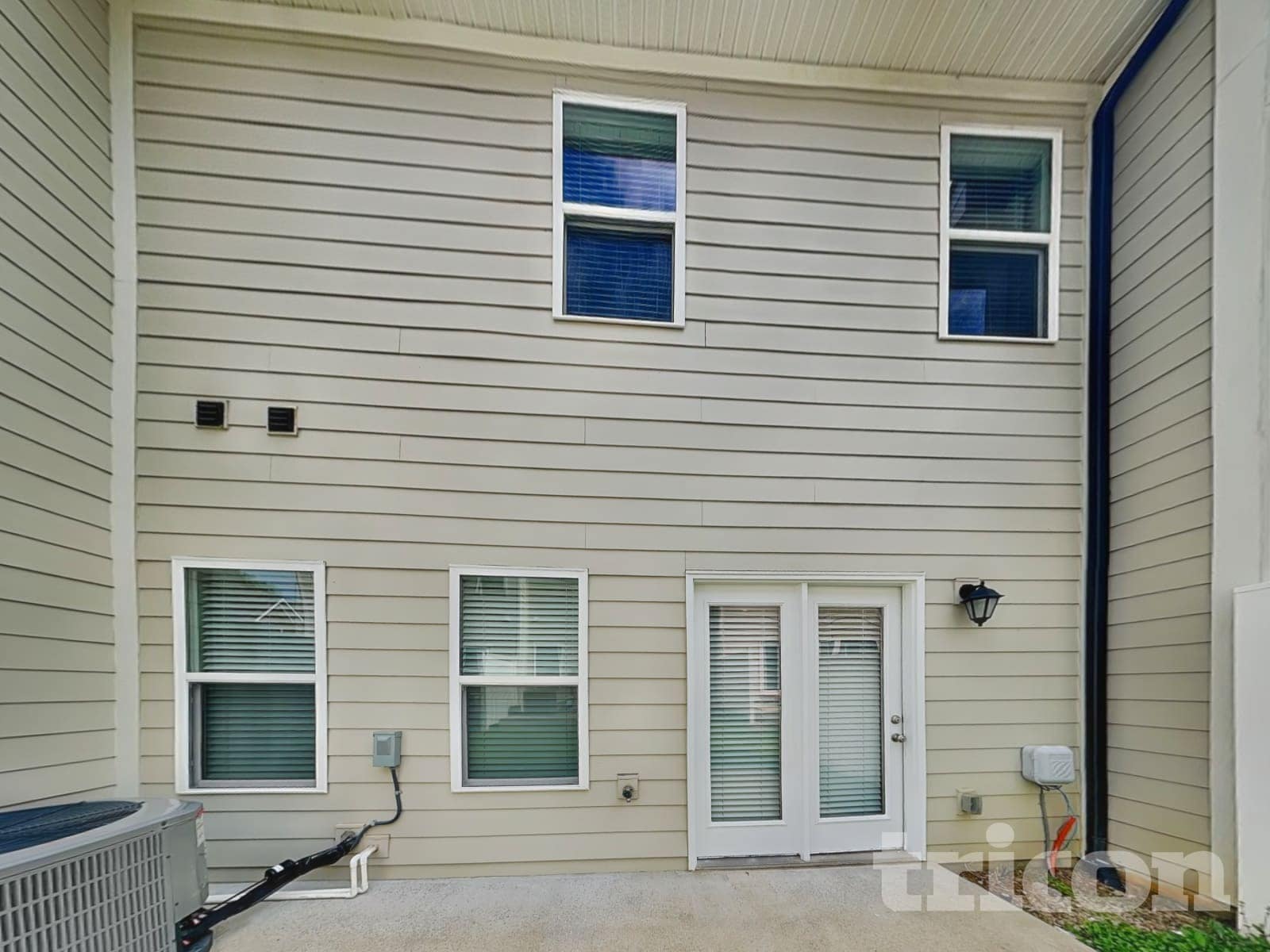 Building Photo - 302 Woodfern Ct