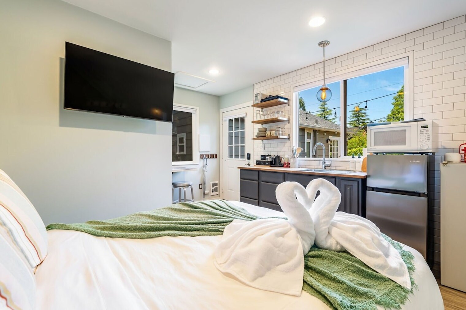 Building Photo - 8725 29th Ave NW