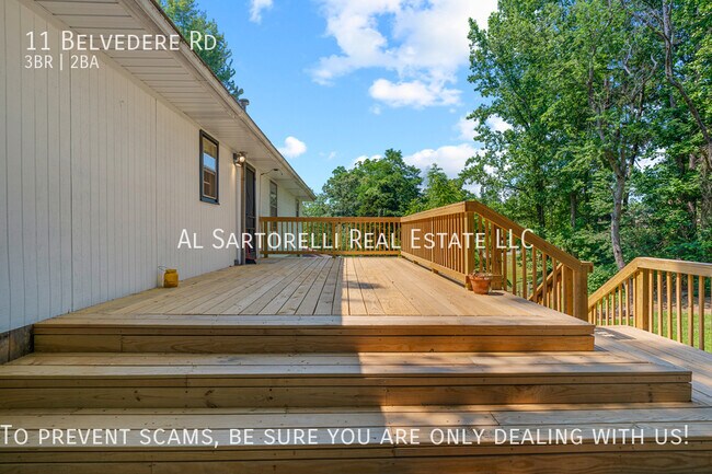 Building Photo - Lots of space in this Pet Friendly home in...