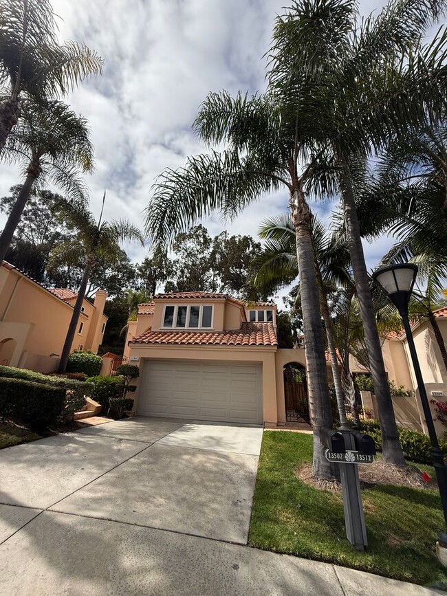 Building Photo - Spacious 3-Bedroom, 2.5-Bath Home for Rent...