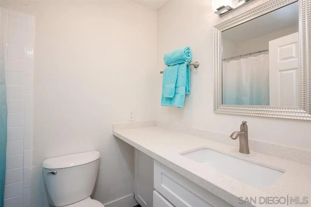 Building Photo - 6735 Amherst St