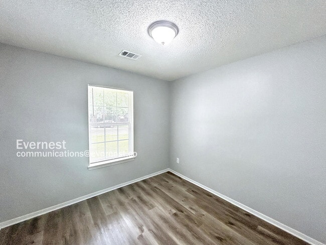 Building Photo - 3570 Shadow Oaks Pkwy