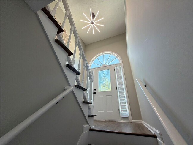 Building Photo - 934 Bay Ridge Dr