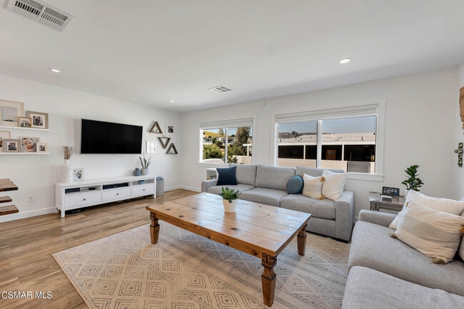 Building Photo - 30473 Mulholland Hwy