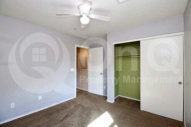 Building Photo - 1255 S Rialto