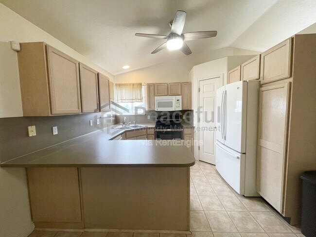 Building Photo - 6975 Kokopelli Ct