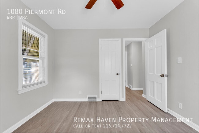 Building Photo - 1080 Piermont Rd