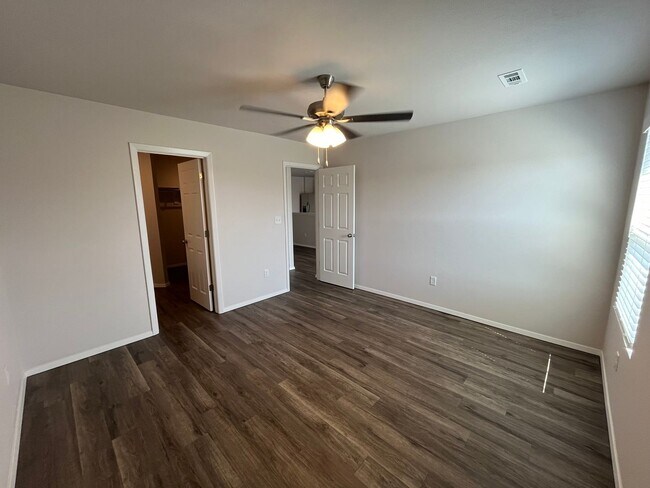 Building Photo - *Pre-leasing* Four Bedroom | Two Bath Home...
