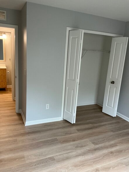 Building Photo - 29030 Cullen Dr