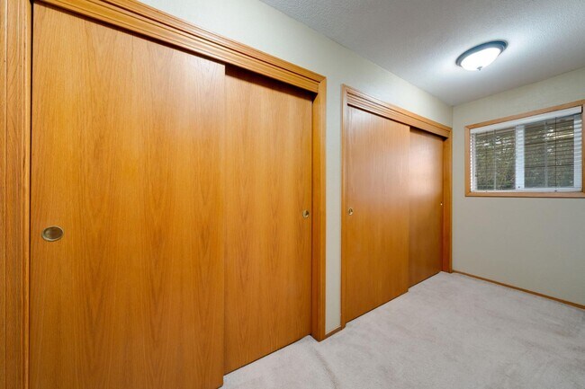 Building Photo - 12707 Leo Ln