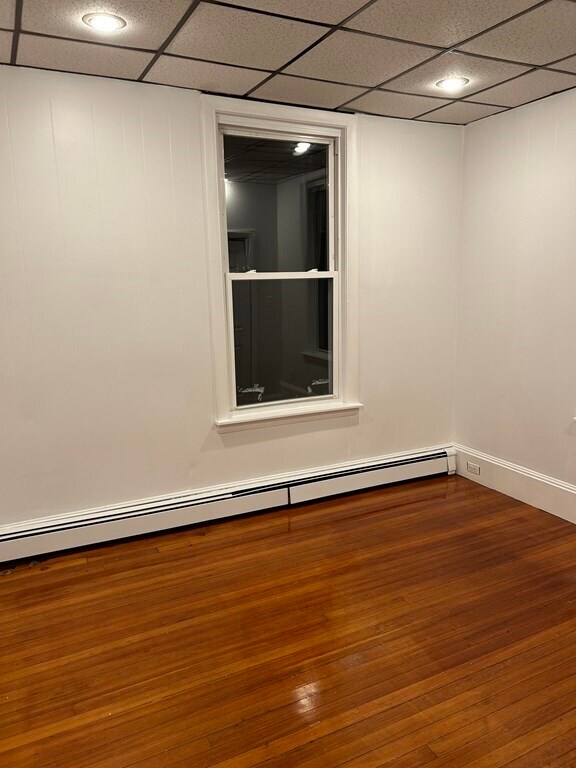 Building Photo - 742 E Broadway