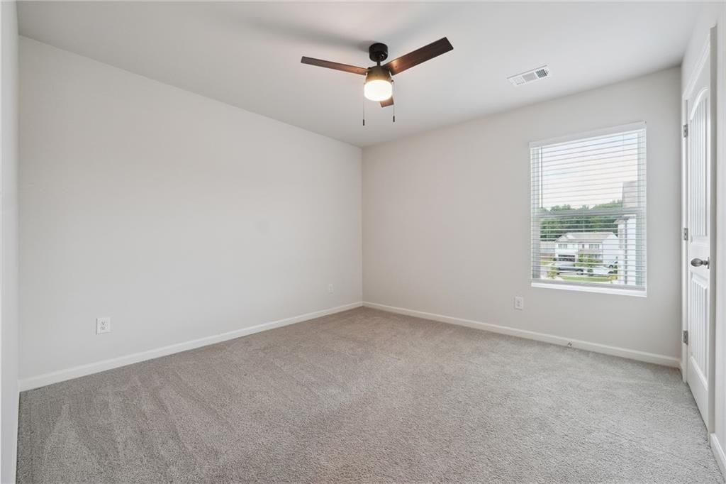 Building Photo - 100 Fernbrook Trl
