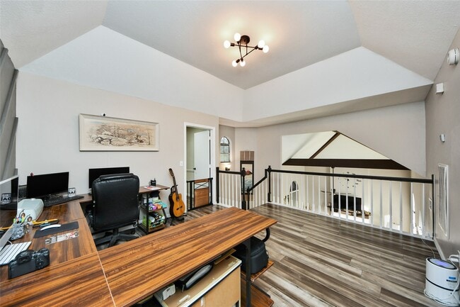 Building Photo - 12307 Lusterleaf Dr