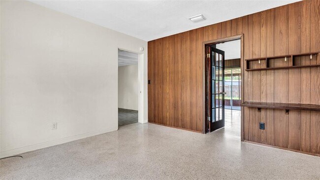 Building Photo - 1209 Alcazar Way S