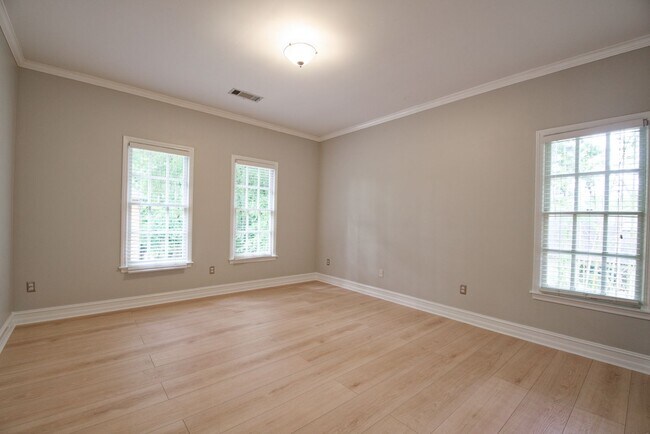 Building Photo - Beautiful 4BR, 3.5BA luxury home in Brookhaven