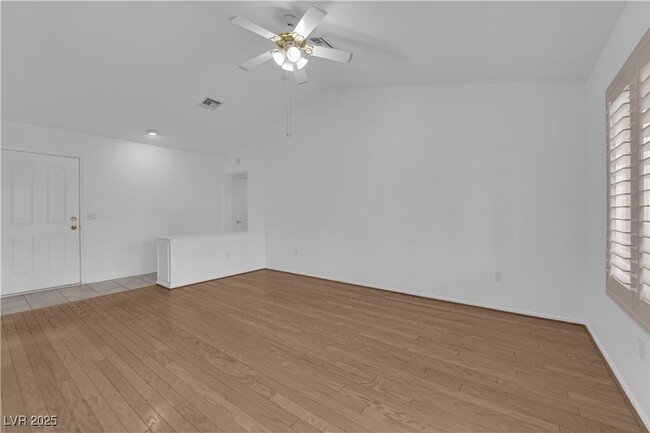 Building Photo - 9424 W Gold Mountain Ave