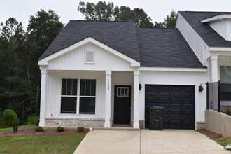 Building Photo - 4099 Taylor Pond Rd