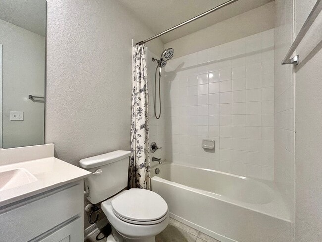 Building Photo - 208 Azalea Spgs Rd