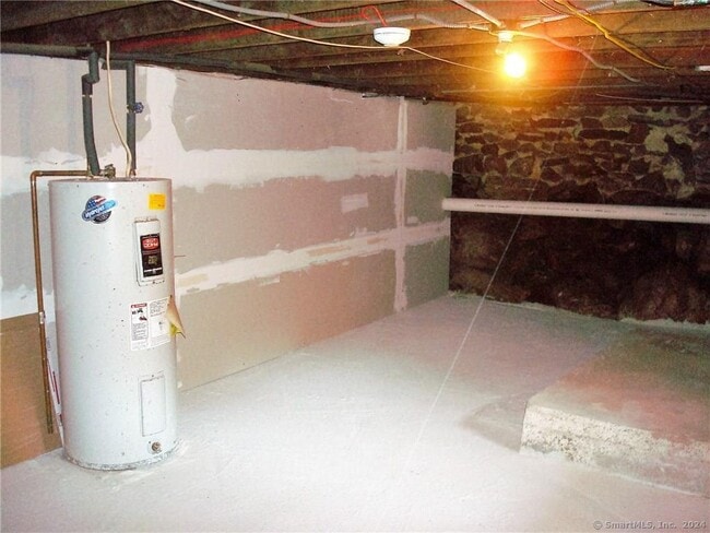 Building Photo - 21 S B St