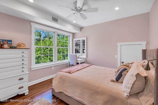 Building Photo - 200 Lorraine Ave