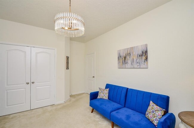 Building Photo - 3808 Canterbury Park Dr