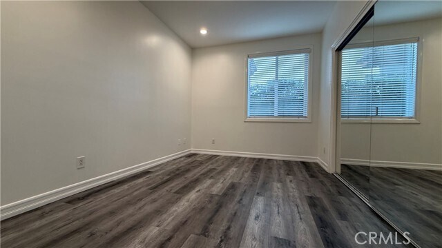 Building Photo - 414 E Valencia Ave