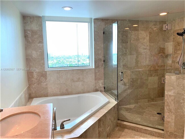 Building Photo - 1745 E Hallandale Beach Blvd