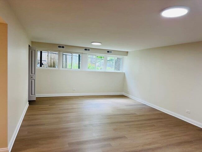 Building Photo - 434 Galahad Rd