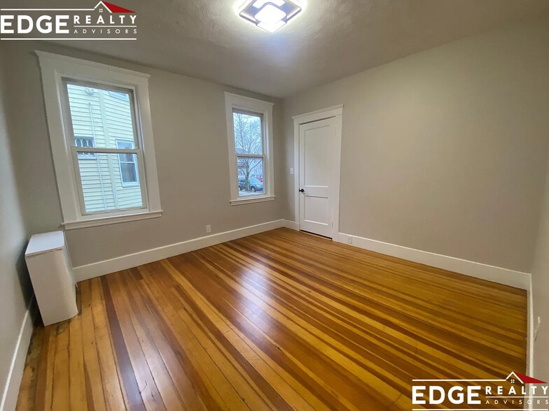 Building Photo - 80 Wallingford Rd