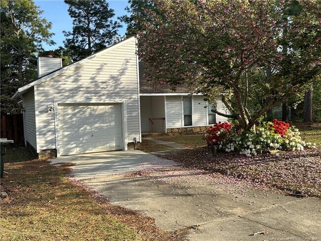 Building Photo - 6903 Flying Cloud Ln