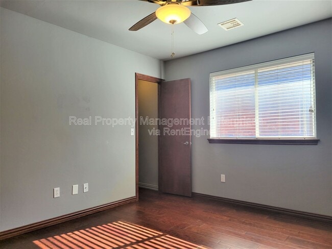 Building Photo - 8821 NW 120th St
