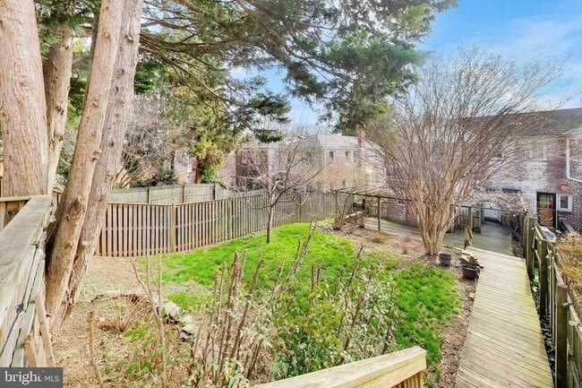 Building Photo - 5138 Nebraska Ave NW