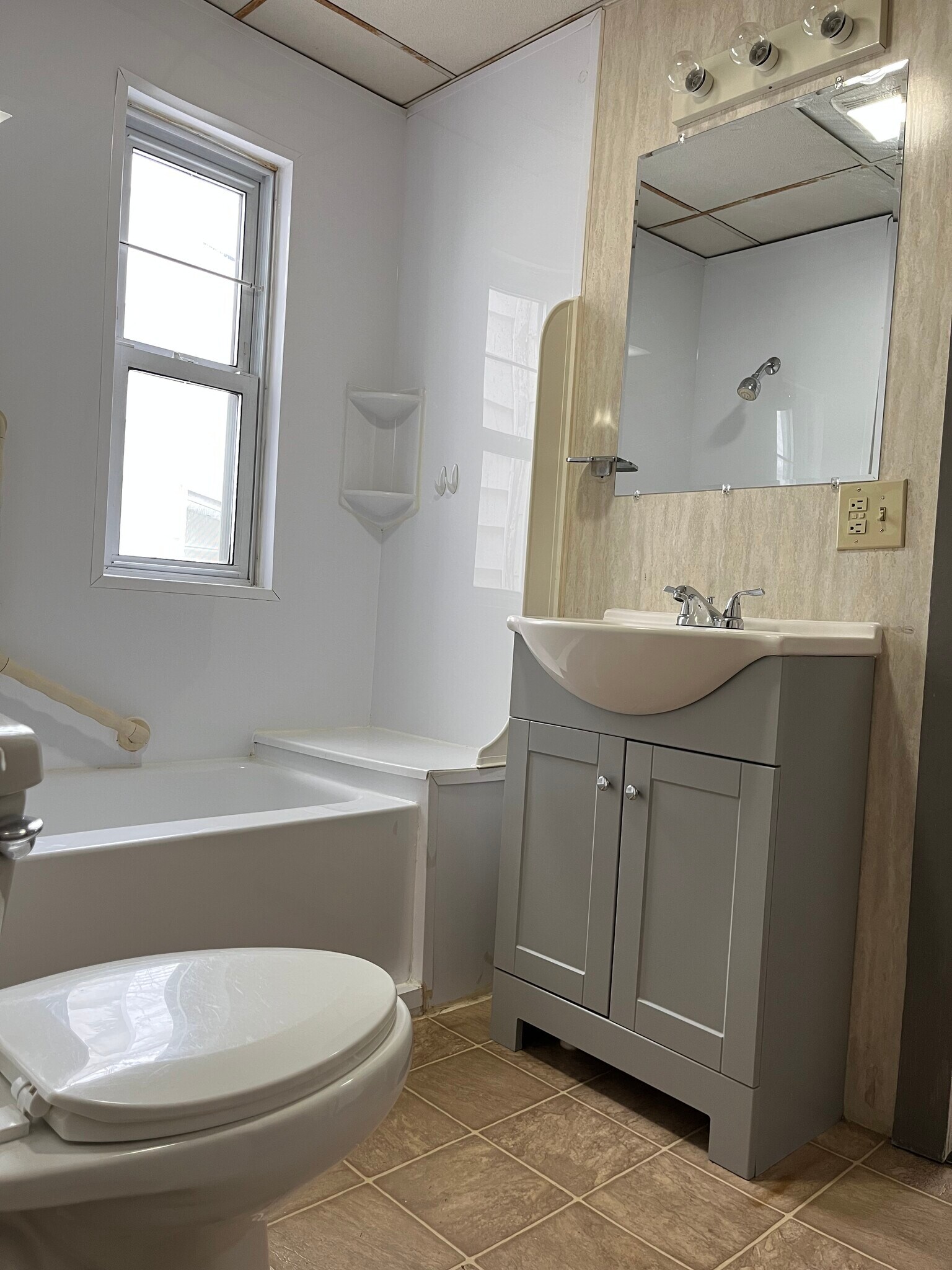 Bathroom Sink View - 1221 W Walnut St