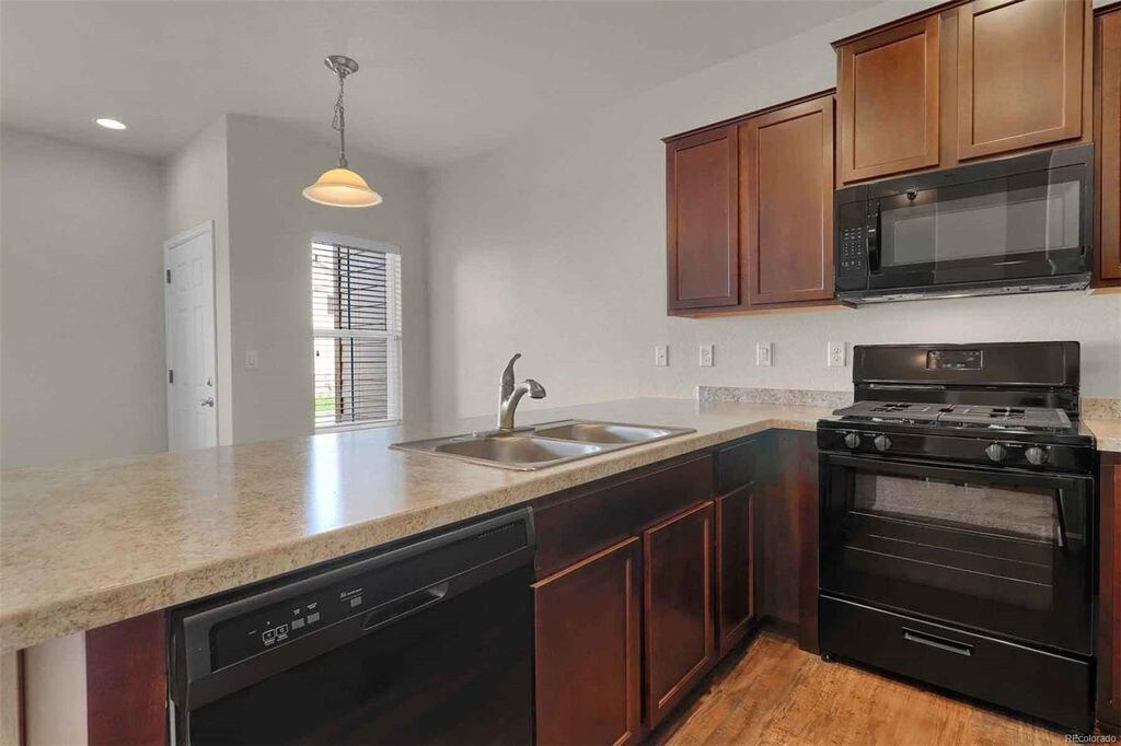 Building Photo - 1433 Kansas Ave