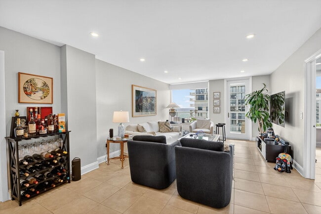 Building Photo - 3450 S Ocean Blvd