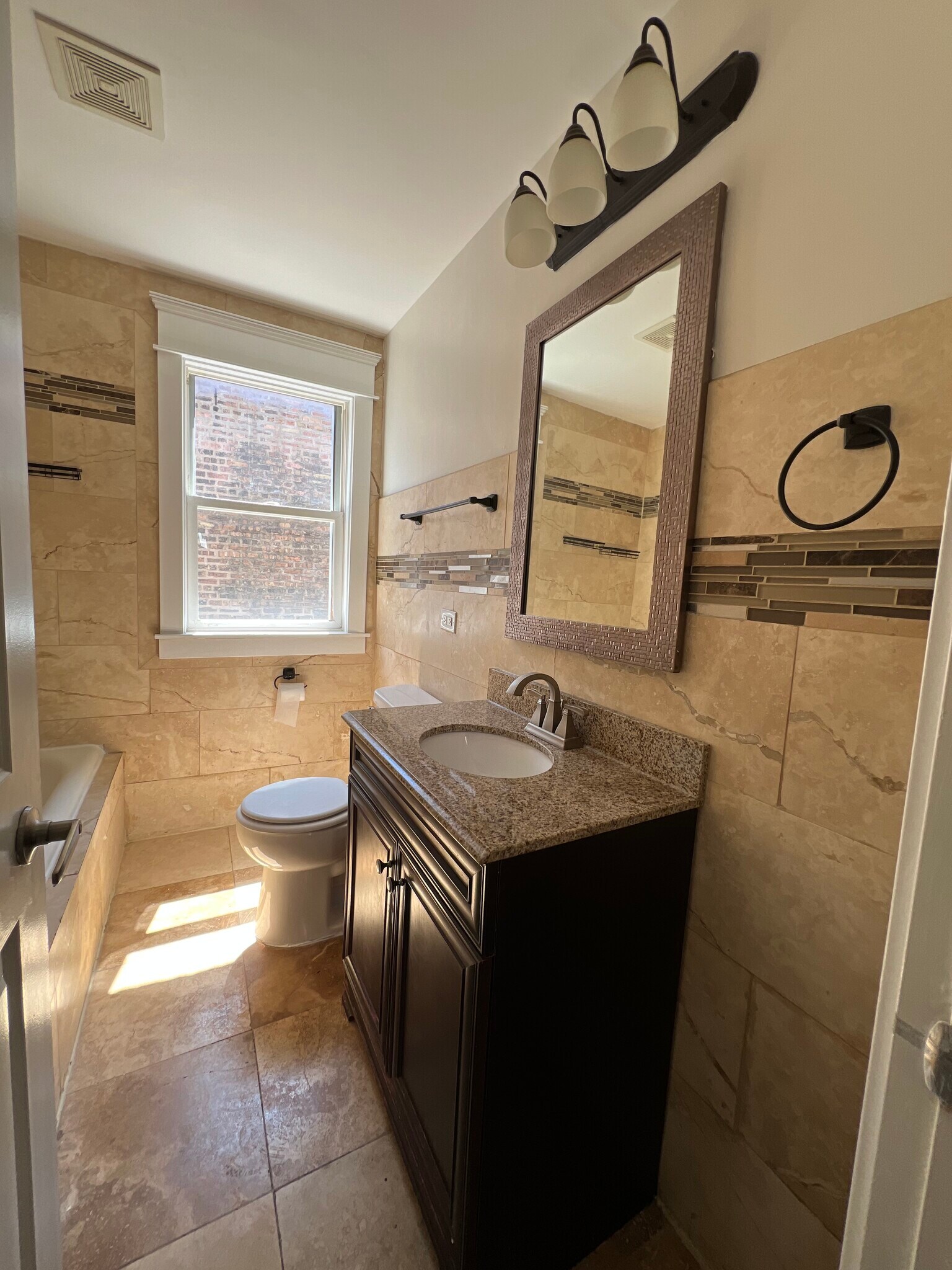 Building Photo - 1828 S 58th Ave