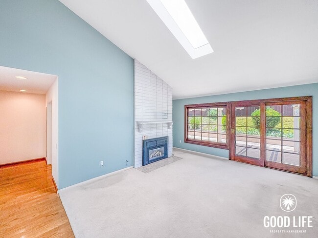 Building Photo - Spacious 3BD/2BA Home in Rancho Bernardo with Large Backyard w/ Garden Beds & 2-Car Garage