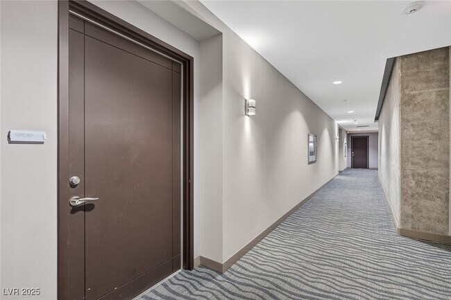 Building Photo - 200 Hoover Ave