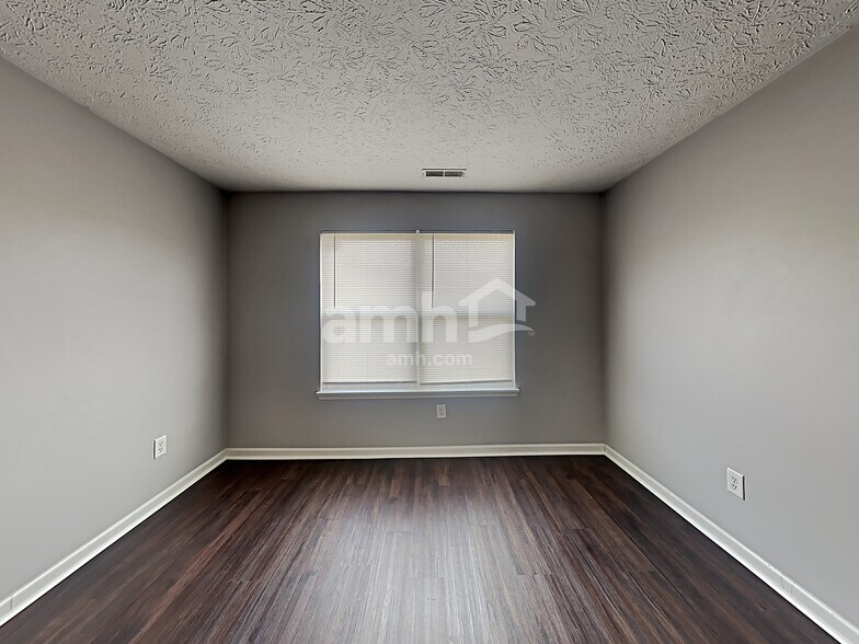 Building Photo - 7216 Burlat Ln