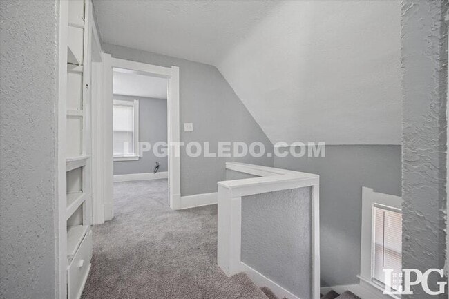 Building Photo - 1012 Idaho St