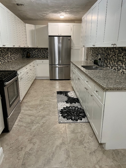 Building Photo - 195 Street, NW 42 Ave