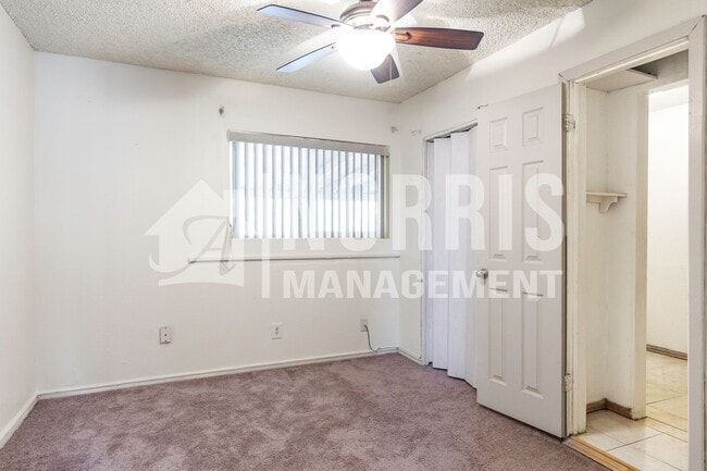 Building Photo - NO HOA Home in a Great Location