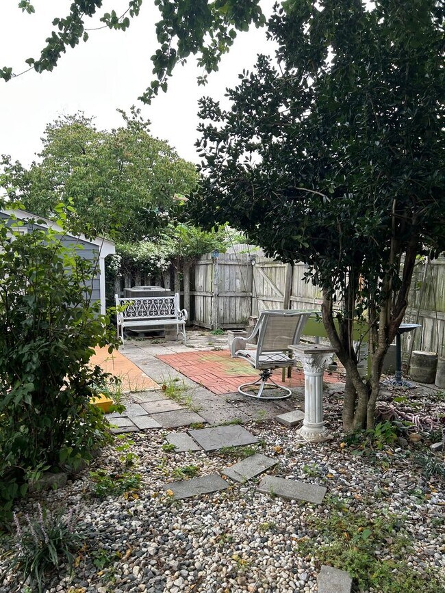 Building Photo - 7816 Coachford Ct