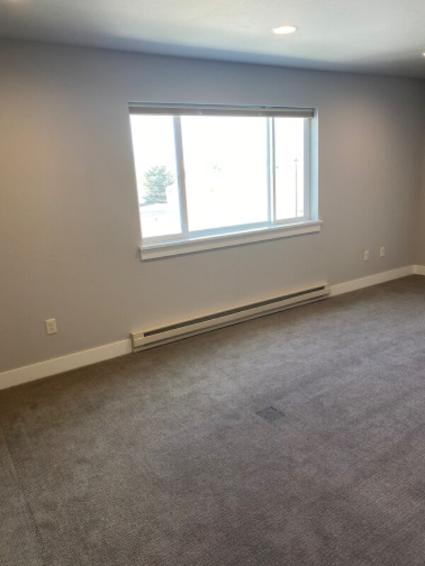 Building Photo - 1200 Glider Ln