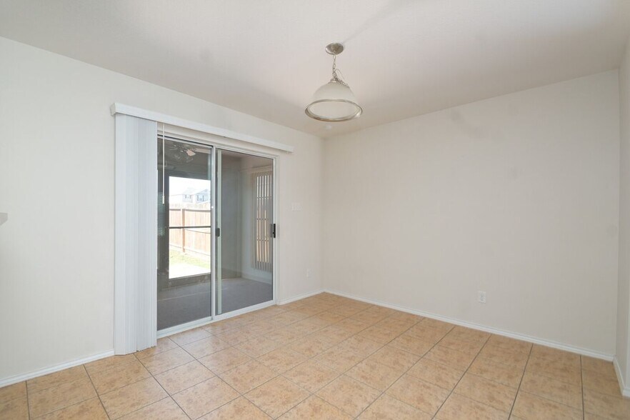 Building Photo - 3727 Fringe Breeze