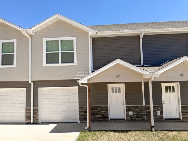 Primary Photo - 47 Crystal Springs Rd