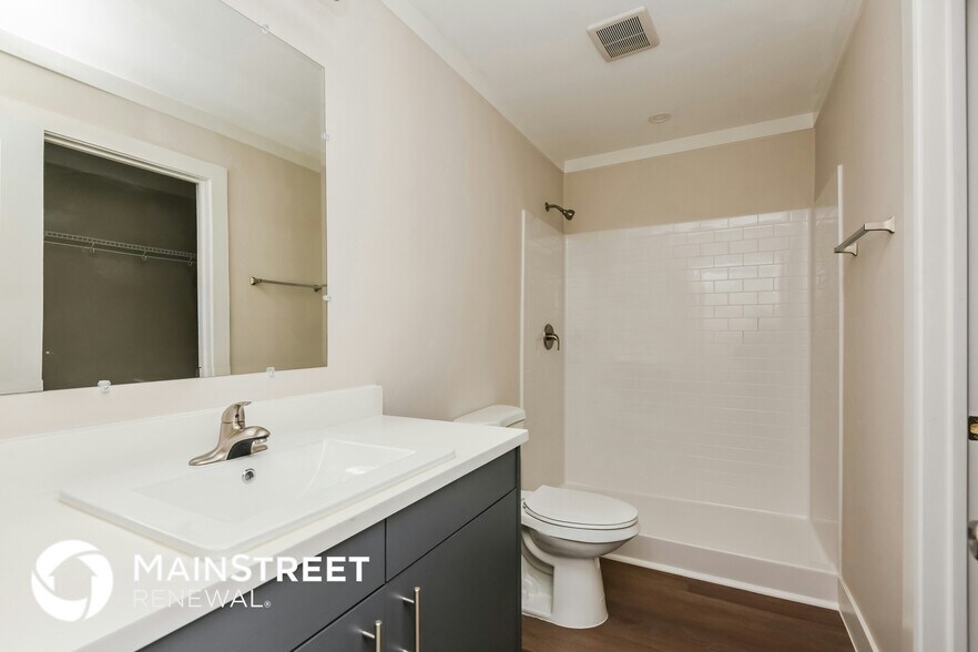 Building Photo - 2116 Belzise Terrace