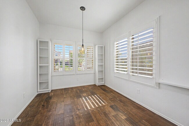 Building Photo - 2694 E Runaway Bay Pl