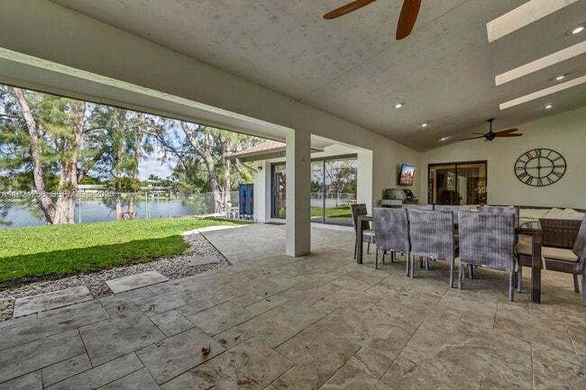 Building Photo - 5800 SW 73rd Ave